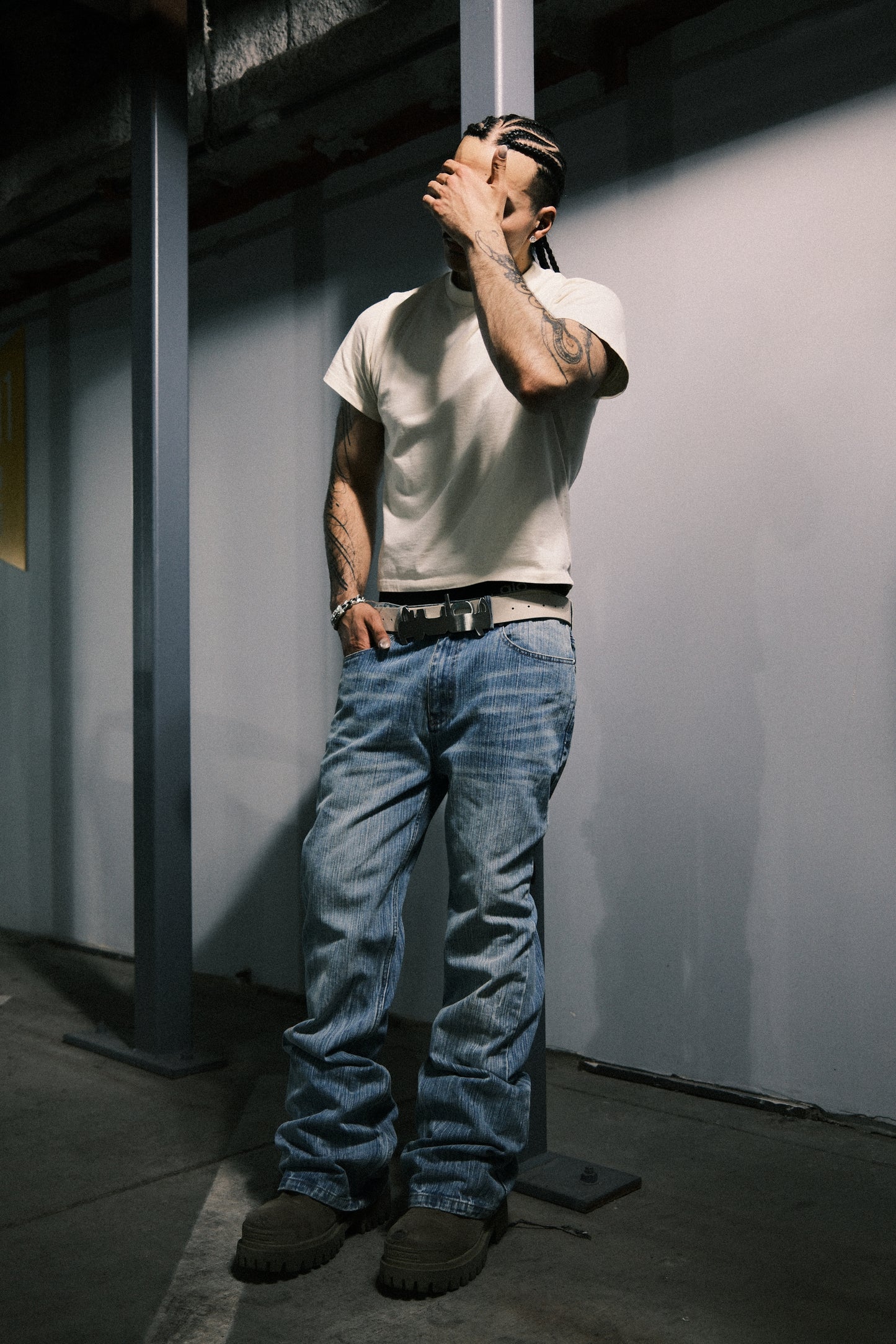 MUTE JEANS